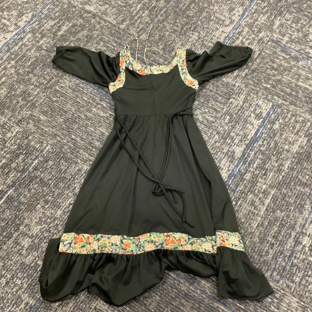 Vintage 70s Kids Black Floral Prairie Dress Lace Up Ruffle Hem Size 5